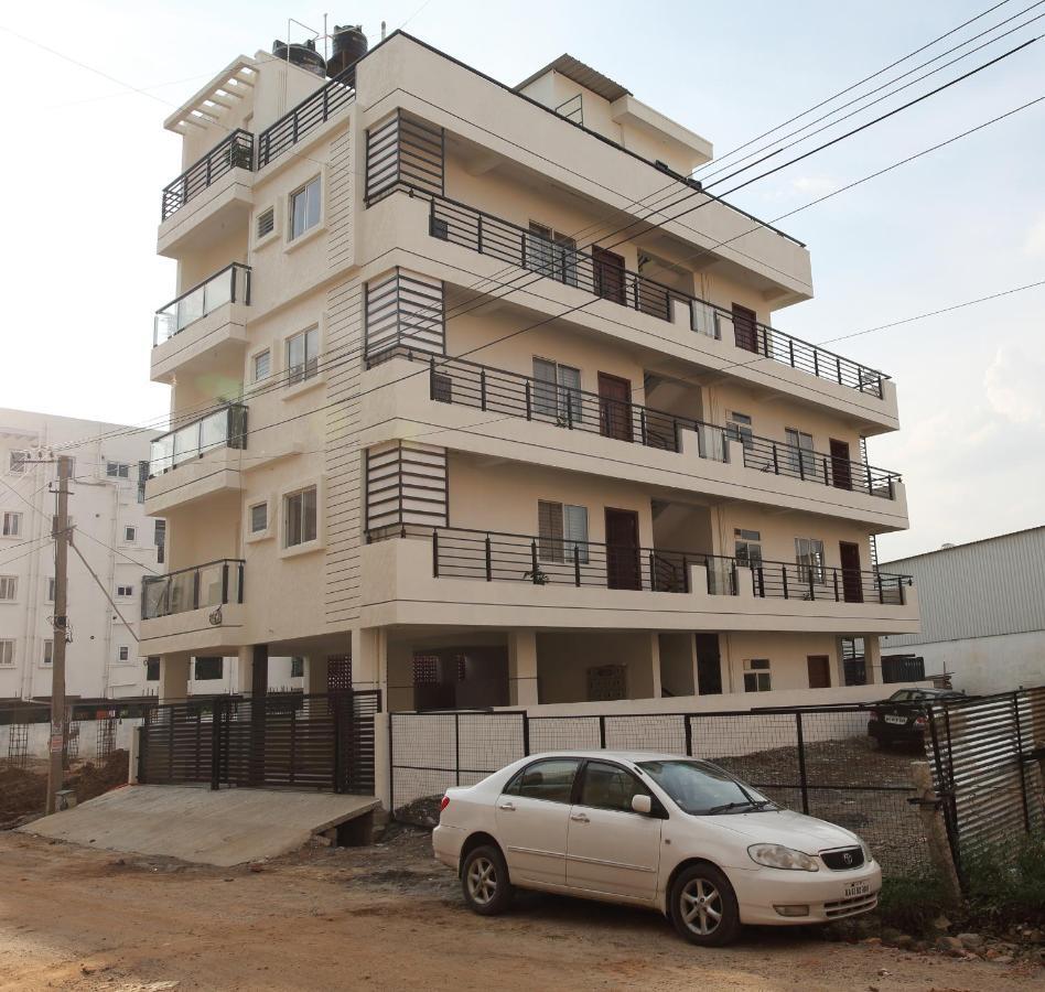 Qualtems Guest House-With Ac Options Bangalore Exterior foto