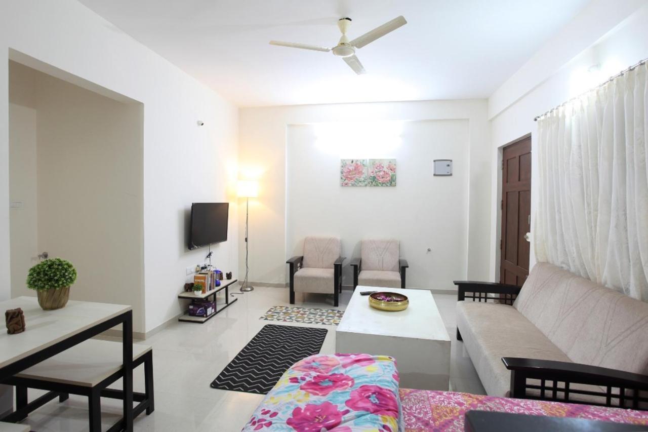 Qualtems Guest House-With Ac Options Bangalore Exterior foto